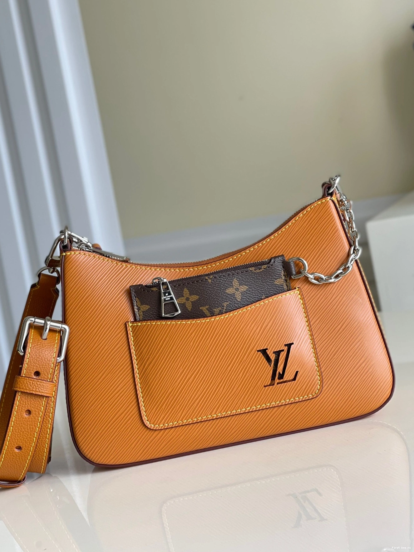 First bag ru VUITTON LOUIS MARELLE 0725